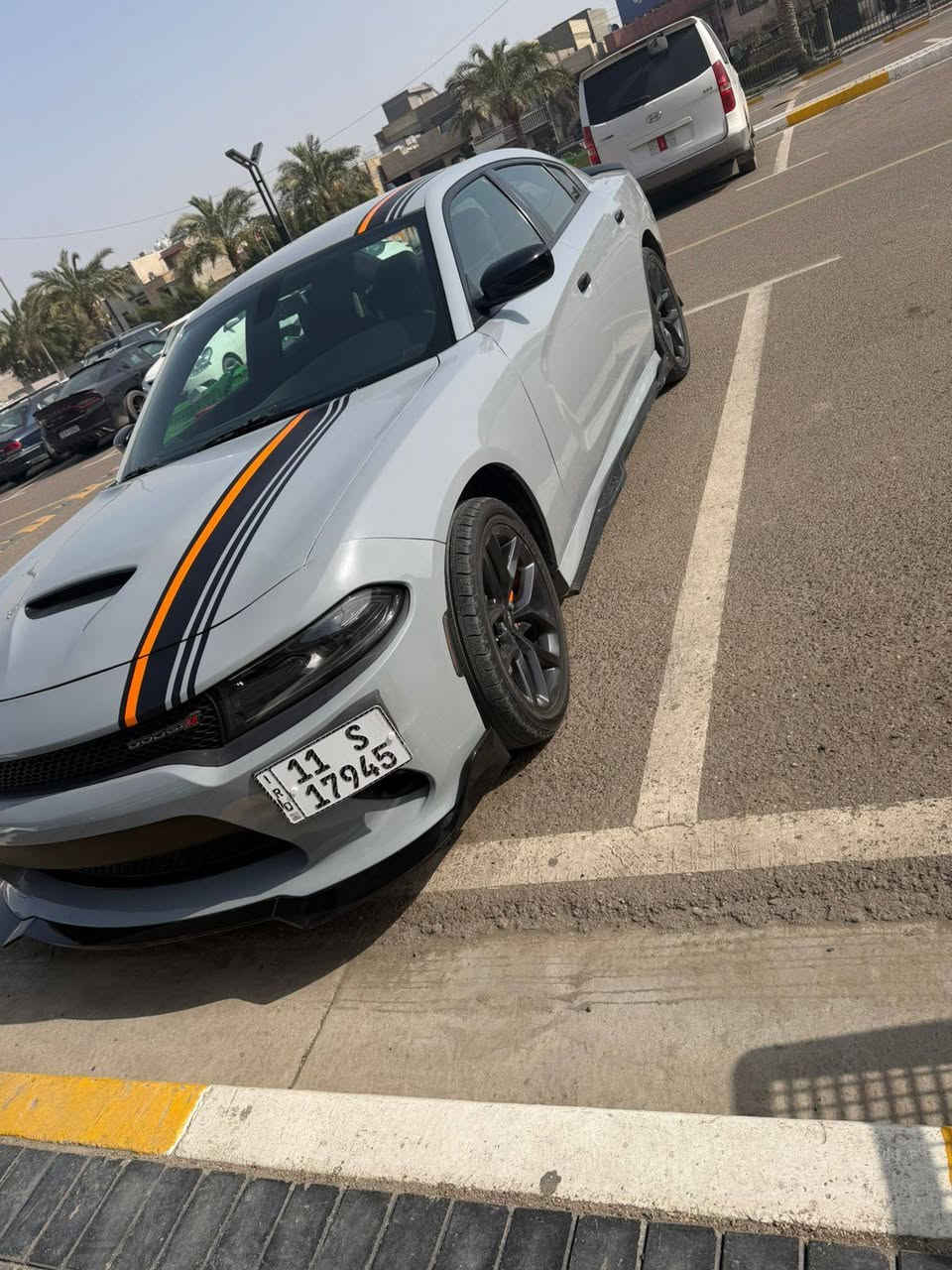 تحيه طيبه السلام عليكم
دوج جارجر 2022 SXT بلاك توب قطعة واحدة صبغ

وارد امريكي حادث موضوح صور 

-العداد 32 الف ميل 

- بصمة 

- حساس خلفي وامامي 

-شاشة كبيرة 

- كامرة خلفية دوارة 

- تشغيل عن بعد 

- قطعتين تبريد 

- كراسي كهرباء 

-لايت زينون

-ويل كب 20,

باقي مواصفات معروفة

رقم بغداد بسمي 

، السعر 253$  وبيهه مجال 

أي استفسار  

*********** 

مكان بغداد الدوره شارع المحكمة
