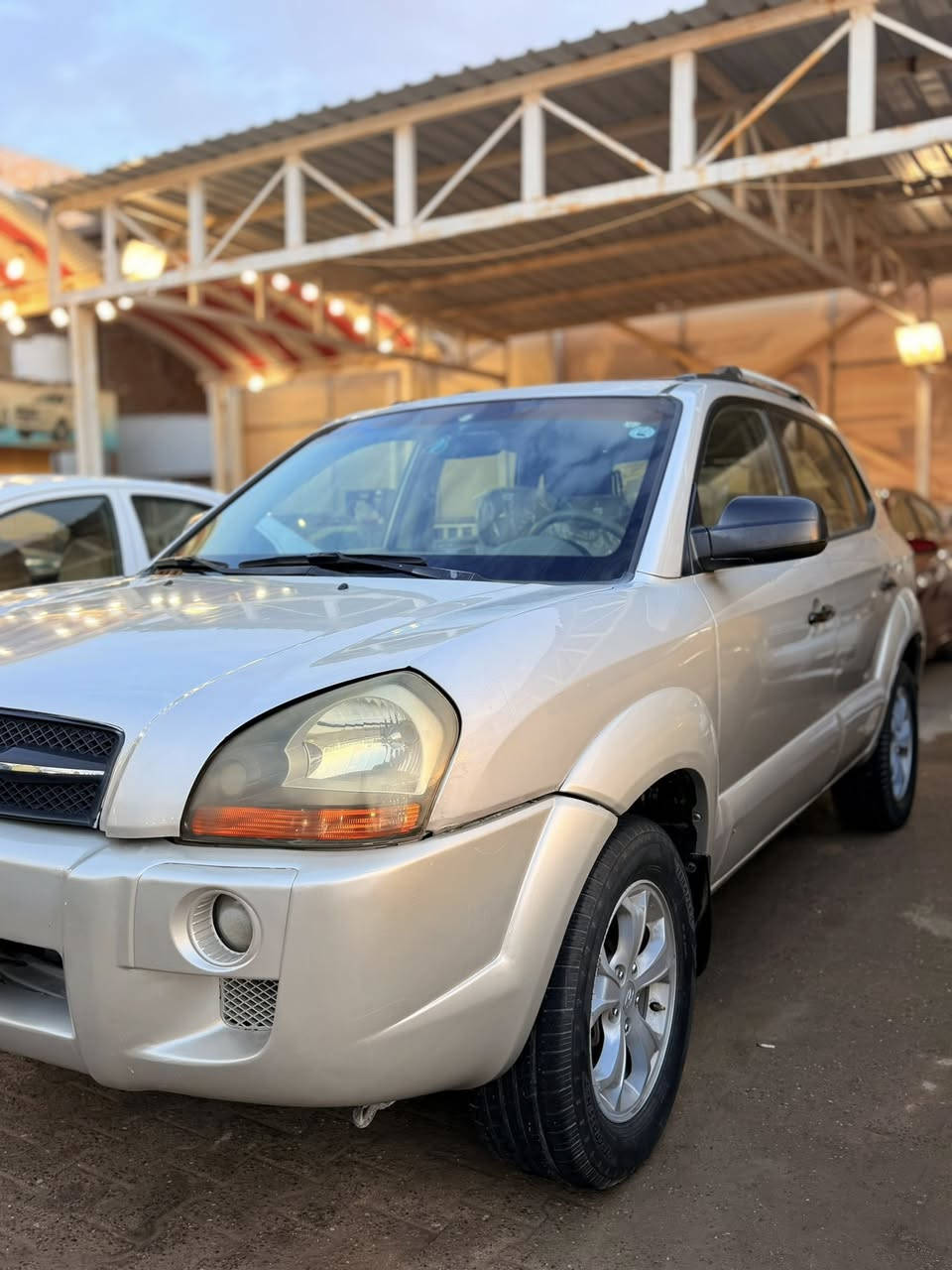 توكسان 2009 خليجي فول مواصفات سياره جديده كلش كفاله عامه من عده البنيد مصبوغ اثر جراد فقط قطرة معجون مابيه السياره سياره مكينه كير تخم تاير تبريد تدفئه سياره معايزه حبايه انكر سويج واطلع وين متريد سياره محافضين عليه حتى دواخلها وبطاينها بعدهن بوضع الشركه رقم شمالي تريد تحويل تريد وكاله 119 بيه مجال جداً بسيط الجنايه يعرفون اسعارهن وقيمتهن بسوك للستفسار اكثر الاتصال على ***********
