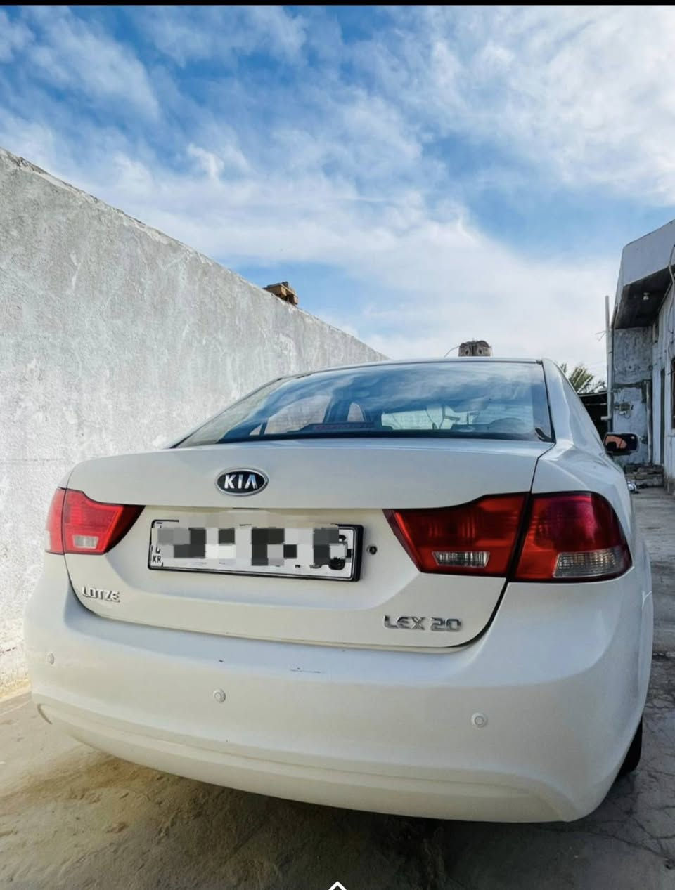 سلام عليكم
كيا اوبيتما 2010 ادوات متومه 
محرك وكير مكفول 
تبريد وتدفئه..  كهربائيات كلها شغاله
تايرات جدد..  حداديه جديد  
السعر 47وبيها مجال مكاني ناصريه 
***********
