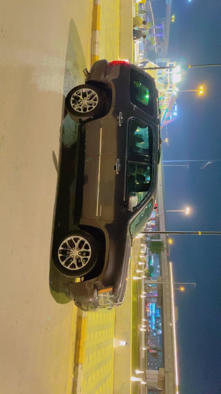 السلام عليكم 
للبيع او المراوس 
تاهو 2011   LTZ فول مواصفات للاخير رقم بغداد الجديد  حادثها جاملغ خلفي ومرشوشه حزام للجمالية السياره جاهزه 
تخم تاير ويل ٢٠ فتحة سقف كامره وشاشة كشن كهربائي ملكي جنطة كهرباء السعر 190 وبيها مجال مكان السياره الكوت  للاستفسار الاتصال على الرقم ***********
