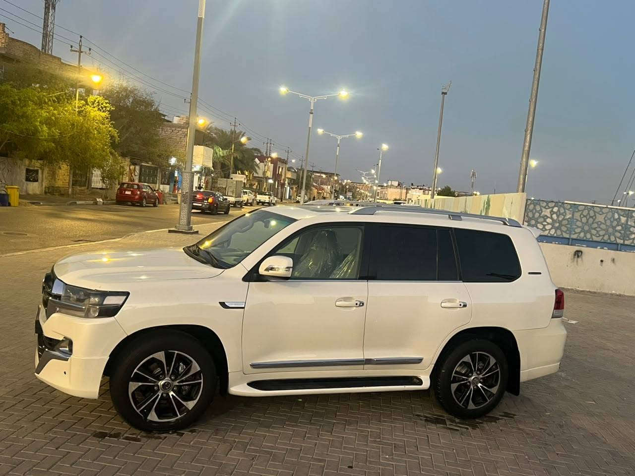 📍📍كلك ادوات ادوات ادوات  للبيع ومراوس   GXR 

شنو عندك دزلي واتساب تريد بيع تعالي واتساب 

لاندكروز مديل 11 محدث 21 لون  ابيض  بحاله الوكاله بعدها شركه🚩

للبيع فول موصفات  كلش للخير 

حجم المكينه 8 V لوك بعده 

الكير اوتو نظافه كارتون!!

بلادي شركه تحديث داخل وخارج

1-  حساسات خلي امامي جانبي 

2- كامره دواره 

3- سماعات شاشه جبيره دمامات 

4 'تخم تابر دلوب 
حداده هسه مسويهه

جاهزه للخير كلش 

ماذب عليه الف 

السياره أدوات 📍 يعني كلك ادوات 

ملاحظه 📍اكفلها من السرقه والكص والعشاير بشرط 

متومه رقم اربيل🚩 نكليزي طبق الأصل 

السعر 📍(( 165 $ ورقه )) فقط وبي مجال 

عنواني بصره 

ملاحظه:::#  اقره المنشور وتعالي واتساب 
حسب الاتفاق !!!
للاستفسار   وتساب
***********  رقمي واتساب
