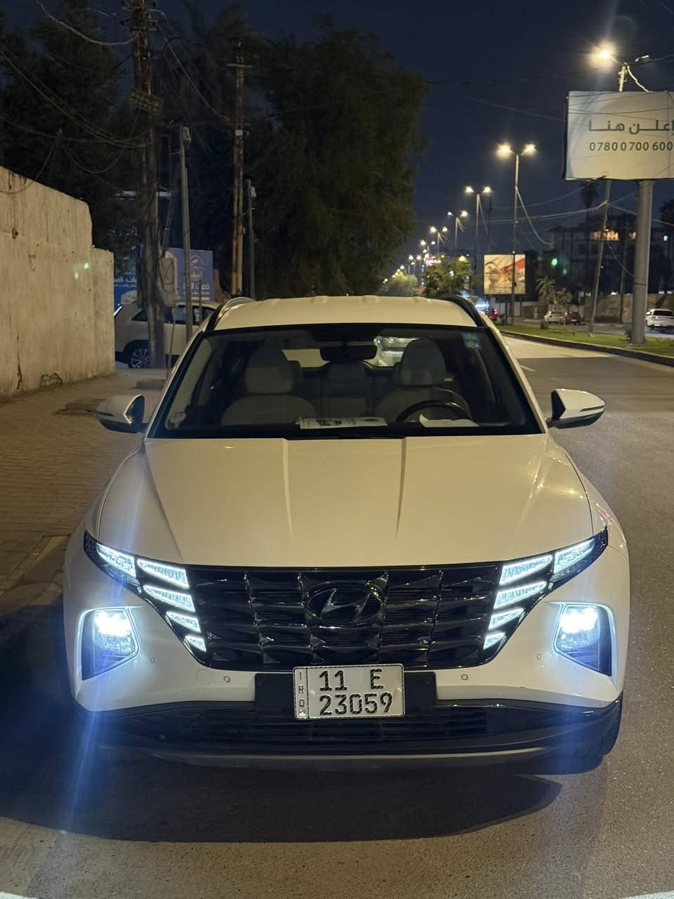 توسان 2024 خليجية – للبيع
▫️ تحويل ثاني يوم باسمي 
▫️عداد المسافة : 35 ألف كم
▫️ السيارة جاهزة بالكامل
▫️ فقط بارد خفيف بالباب الخلفي

المواصفات:
✔️ محرك 2000cc (دوش)
✔️ قطعتين تبريد
✔️ شاشة كبيرة
✔️ تحكمات على المقود
✔️ مثبت سرعة (كروز)
✔️ أنظمة قيادة: سمارت / ايكو / سبورت
✔️ سايد بريك كهرباء
✔️ أوتو هولد

سيارة استخدام شخصي ونظيفة

السعر 209 وبيها مجال بسيط 

مكان السيارة: بغداد 

*********** واتساب

