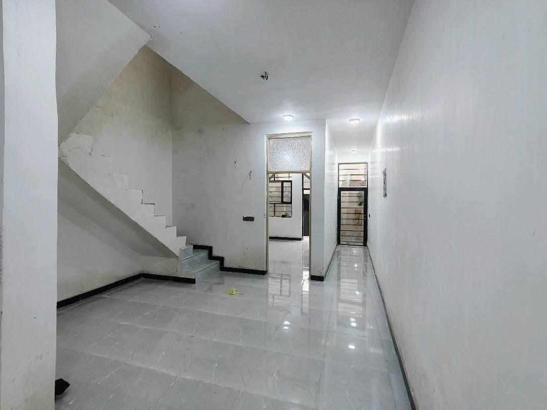 مشتمل للبيع طاب وزراعي سند 25 مرقم من قبل البلديه مساحه 100 متر بناء طابوق يتكون من غرفه نوم مطبخ استقبال هول السعر المطلوب 39 وبيها مجال للشراي ض

الاستفسار مراجعه مكتب دلالية حسن البيضاني  رقم المكتب ،،،،***********
عنوان المكتب حي لحكيم قرب سيطرة القديمه للاعلان عن عقاراتكم  أو المراسلة على الصفحة أو إرسال 
العرض ع الواتساب  
ليس لنا الحق برفع سعر العقار أو خفضه عملنا يختصر على تقديم أفضل الخدمات العقاريه وترويج العقارات ونشرها ع مواقع التواصل الاجتماعي على حسابي الخاص على الفيس بك توجد مجموعة عقارات تجارية سكنية دوانم زراعية مستعدون بيع وشراء العقارات نستقبل كافة العروض الزراعيه والطابو في مدينة الكوت
رقم المكتب          حسن البيضاني.      ***********
