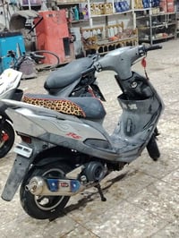 ماكس عدله للبيع الدراجه بلاديه كلها ومختمه ومكينه ما مفتوحه اجيب فيتر ...