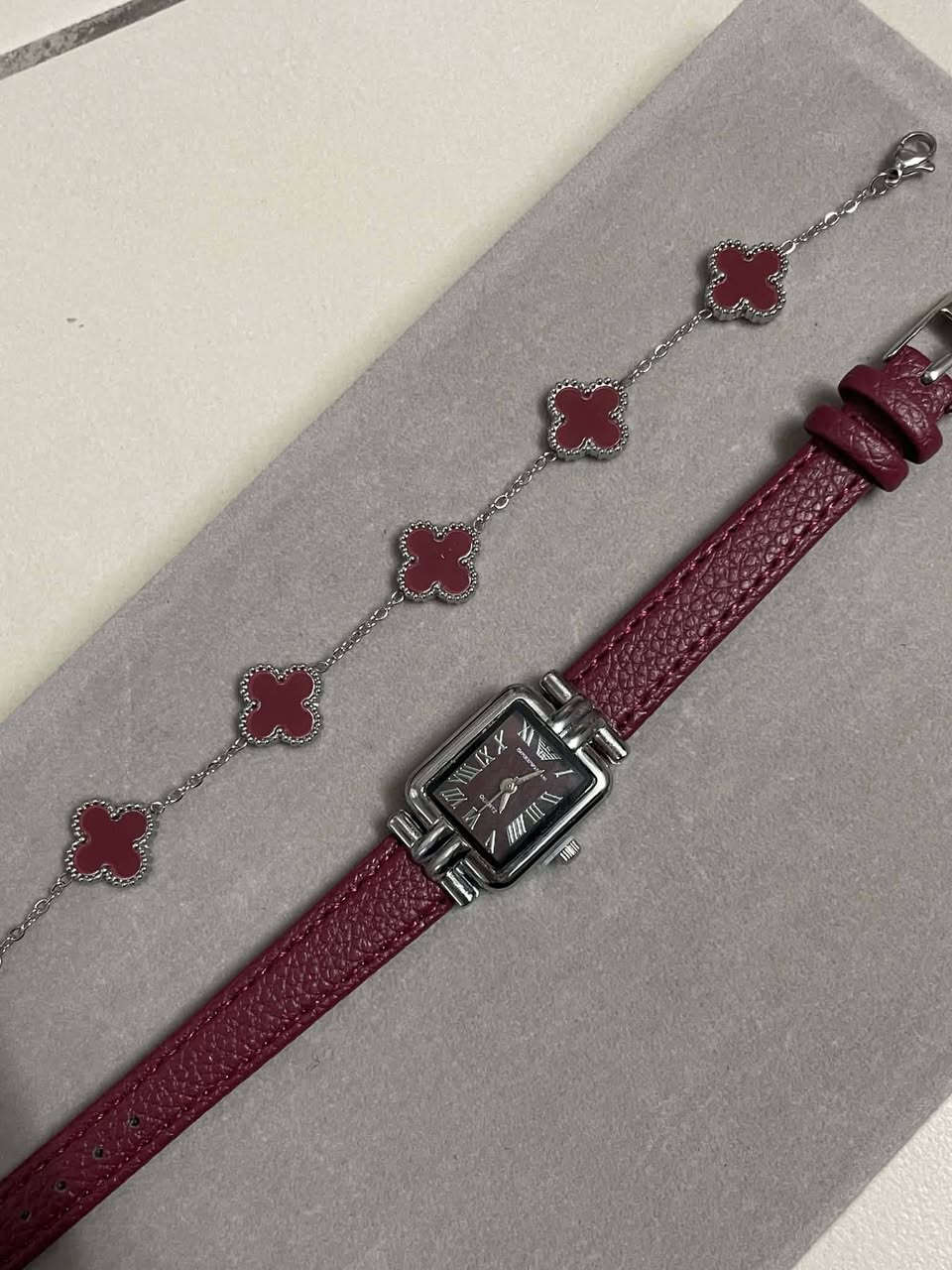 توفرت اكسسوارات وعطور وساعات
توصيل بسماية الف 🚘⭕


**إذا كنت صاحب هذا الإعلان وتريد حذفه لأي سبب، رجاءا أرسل رسالة إلى الدعم الفني**