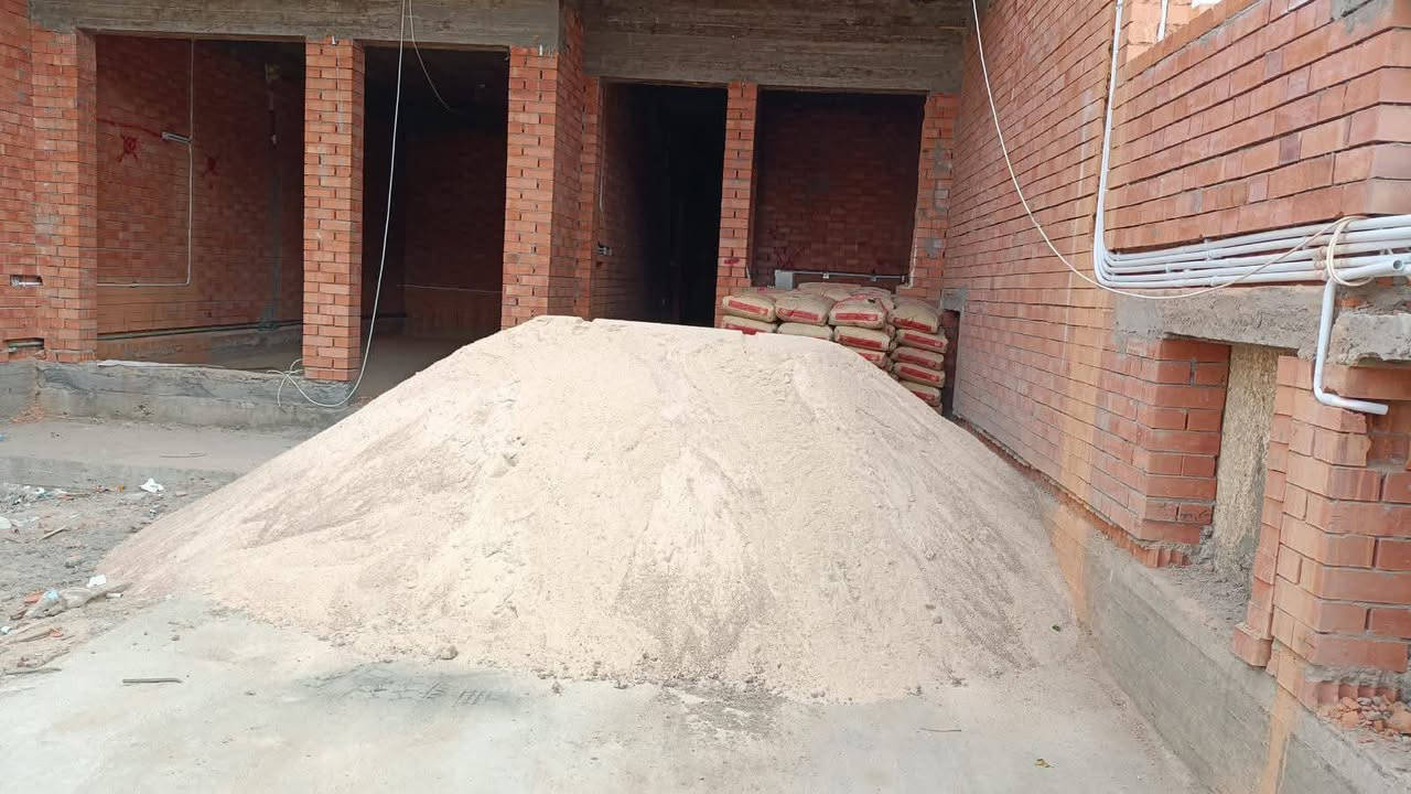 اللهم بلغنا رمضان وبارك لنا فيه وأعنا على الصيام والقيام وقراءة القرآن 🕌🕋
اسعد الله اوقاتكم 🤲🫡

يتوفر لدينا جميع مواد البناء 🚧👷🏼🏗
اسعارنا تنافسية 🫅🏼والجودة عالية 💯.    

١_حديد تسليح ((بكافة أنواعة )):-

_حديد تسليح عراقي ff 
_حديد تسليح سابك سعودي ،  
_ حديد تسليح فان ستيل ، 
_ حديد تسليح الماس ، 
_حديد تسليح ميد ستيل ، 
_حديد تسليح روهينا أيراني ، 

٢_ طابوق أحمر 🧱🧱 بأنواعة :-
_الهلال،🧱. 
_ الخول،🧱 
_آشور ،🧱  
_آسو ،🧱  
٣_ طابوق أبيض ⬜️بأنواعة :-
_محمد السالم،◽️
_جبل لبنان ،◽️
_ ياسر وعامر ،◽️
_حجي ابراهيم ،◽️. 
_حجي ثامر ، ◽️
_المدينة المنورة ،◽️
_الميثاق ،◽️
_الأمين ،◽️
_النجمة ،◽️
_ المختار ،◽️
٤_أسمنت بأغلب انواعة وافضلها :-🪨
_أسمنت ماس (عادي /مقاوم )
_أسمنت القائم (عادي /مقاوم )
_أسمنت كبيسة (عادي /مقاوم ) 
_أسمنت بازياني (عادي /مقاوم )،
_أسمنت أبيض أدنة ، ( تركي  ) 
_أسمنت أبيض ،( سعودي )
_غبرة (نثر )  
٥_بورك بنوعيه :-
_بورك المالج ؛
_ بورك الميزان ؛ 
٦_ بلوك بأنواعة :-🔲
_بلوك اشور ،   
_(الحامل /القاطع )
_ بلوك الهلال الحامل 
-(الحامل /القاطع )،🔲 

٧_مادة Kalekim ,متوفرة (بأنواعها وألوانها)

٨_رمل بأنواعة :-🏖
_رمل فحص مكرر درجة اولى ، معمل المصطفى ،
_رمل فحص ,
_رمل مغربل أحمر ،(  درجة اولى . )
_رمل مغربل أبيض ,(درجة اولى )،  
_رمل أخيضر ،
_رمل النجف (رمل بناء )،
_رمل فحص مكرر (معمل مطيران . الحبانية )، 
٩_ حصو مكسر (معمل سامراء ٥/١٧ )،🪨

_حصو عادي (معمل النباعي )، 🪨

١٠_ جلمود  بنوعيه ؛- 
_جلمود النباعي ،  
_ جلمود سامراء ، 
١١_سبيس (النباعي )درجة اولى ،  
١٢_زميج (حدائق ، شتايكر )، 

١٣ قواطع ثرمستون بمختلف والاحجام والقياسات ،

ماده لاسقه كلكيم 1054 ابيض  ،
ماده لاسقه 1054 أسمر،
ماده لاسقه 1052 ايض ،
ماده لاسقه 1056 ابيض،
ماده طلس 40-40/ ،

*نضام البيع جملة ومفرد (سكسات ، تكات ،ازوزات )واكيد سعر المفرد بسعر الجملة 😊💁🏻

والاحلى من هيج 🙋🏻
لاتتعب ولاتحتار طلبك يوصلك 🚚 ع المكان 📍 الي تريدة وبلوقت ⏰ الي يناسبك
للطلب🧾والاستفسار 🧐
الاتصال ☎️او ارسال رسالة 📫على الارقام التالية 
📞 *********** 
📞 ***********
📞***********
📍موقعنا ؛ بغداد .العامرية. شارع البصرة 
يوجد توصيل 🚚 لكافة مناطق بغداد 💁🏻😊
