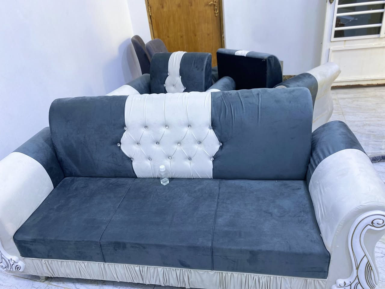 ✨ عالم غسيل السجاد يتطور… ونحن في قلب هذا التطور! ✨
📲 ✨ غسيل سجادكم صار أسهل وأنظف من أي وقت! ✨عرض اليوم غسل الزوالي صار المتر على 1000دينار فقط 

    ان كانت زوليه او بطانيه او فراش  
((يجيك مجيس  ومعطر )) 

      🚚 استلام وتسليم سريع لحد باب بيتك مجانا

📞 احجز الآن وخلي سجاد بيتك يتكلم عن نظافه
العنوان :الاجمعيه الأولى خلف مخبز الكراده 🏢 
✅مكوى اساور لغسل الزوالي والبطانيات ✅💯
(***********)
