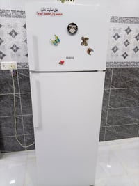 ثلاجة للبيع اخت الجديدة للاستفسار 07711981378