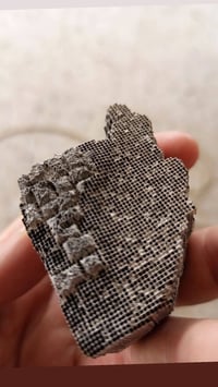 انسداد الحجر البيئه وعند تكون مسدد الحجر اعتبر السياره 🚗 انهجمت من وره...