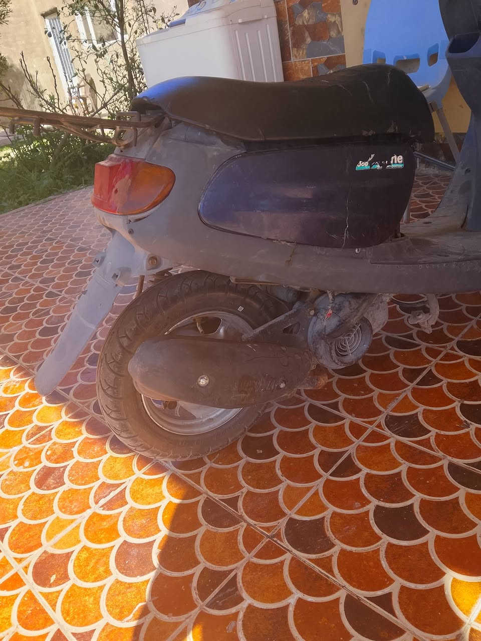 سلام عليكم دراجه ام السله للبيع مكينه حلوه  تقفل 60 سعر 250 وبيه مجال   رقم ***********
