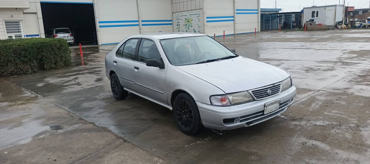 Nissan sunny 1994 
گیر توماتیک  . چوار تا یه ی تازه 
باتری نوی  تبرید بس غازی نقسه 
 دعمی قورسی نیه   رقم سنوی اصله بغداد بشرت حاسیبه اولیات سنوی کارتونی قه دیمه کان شوین که لار سعری قفلی 20گه لا مشتری *********** كالار, السليمانية
