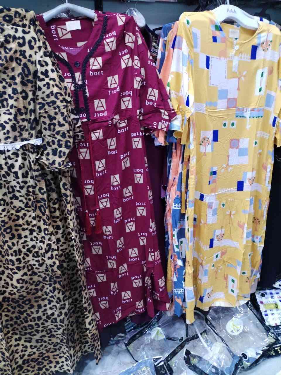 وصل دشاديش كشمير اصلي سعرقطعه 5000 الف أزياء الجوهرة الرمادي حي التأميم ٨شباط قرب مول الخزرجي محل علي يوجد خدمات توصيل جميع محافظات العراق حجز عل واتساب ***********
