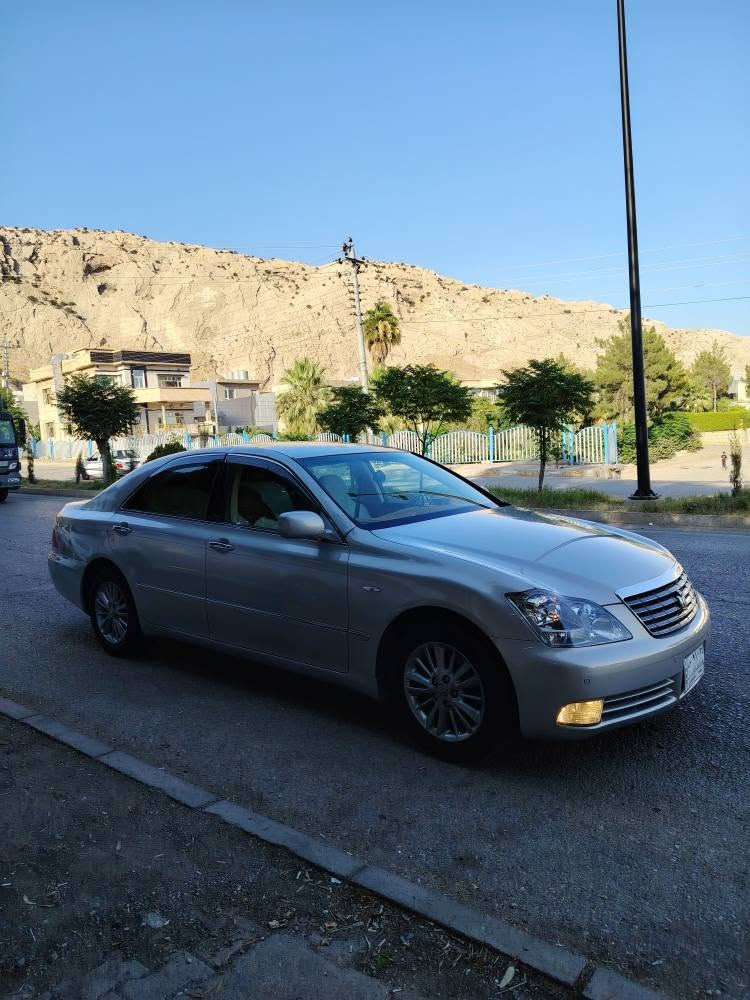 شاهینەی بڕاوە 2007گەورە بە بچوک بەسمە ڕەساسی ناو زەرد ساج مەلەکی سەیارەکە کامل مەسرەف کراوە دینارێ مەسرەفی نیە ***********دەربەندیخان گۆڕینۆ ناکەم   48گڵا دار بنديهكان, السليمانية
