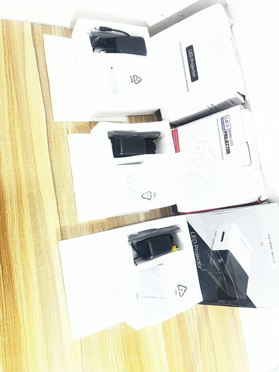 عروض  العيد 3 قطع داتا شنو امزون بعدهن لوووك طك جيس تستقبل للعرض رام فلاش القطعة على 15 واذا شلعتهن احسبهن 40 الف يوجد توصيل جميع المحافظات 😍


**إذا كنت صاحب هذا الإعلان وتريد حذفه لأي سبب، رجاءا أرسل رسالة إلى الدعم الفني**