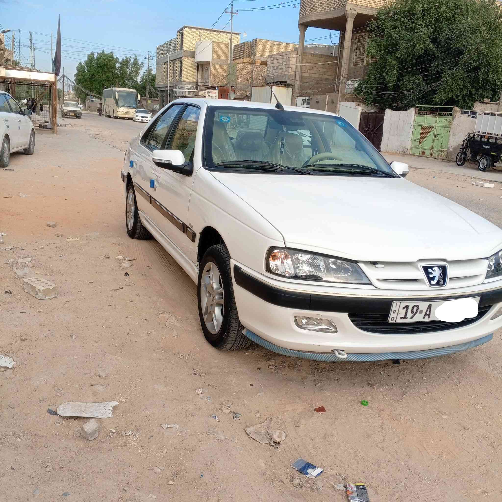 سلام عليكم سيارة بيجو بارص مديل 2024 للبيع

كفالة عامة 

ماشية37الف

بسمي تحويل ثاني يوم

مكاني نجف الاشرف

هزة جديد 2026 

السعر 78وبيها مجال 
***********
