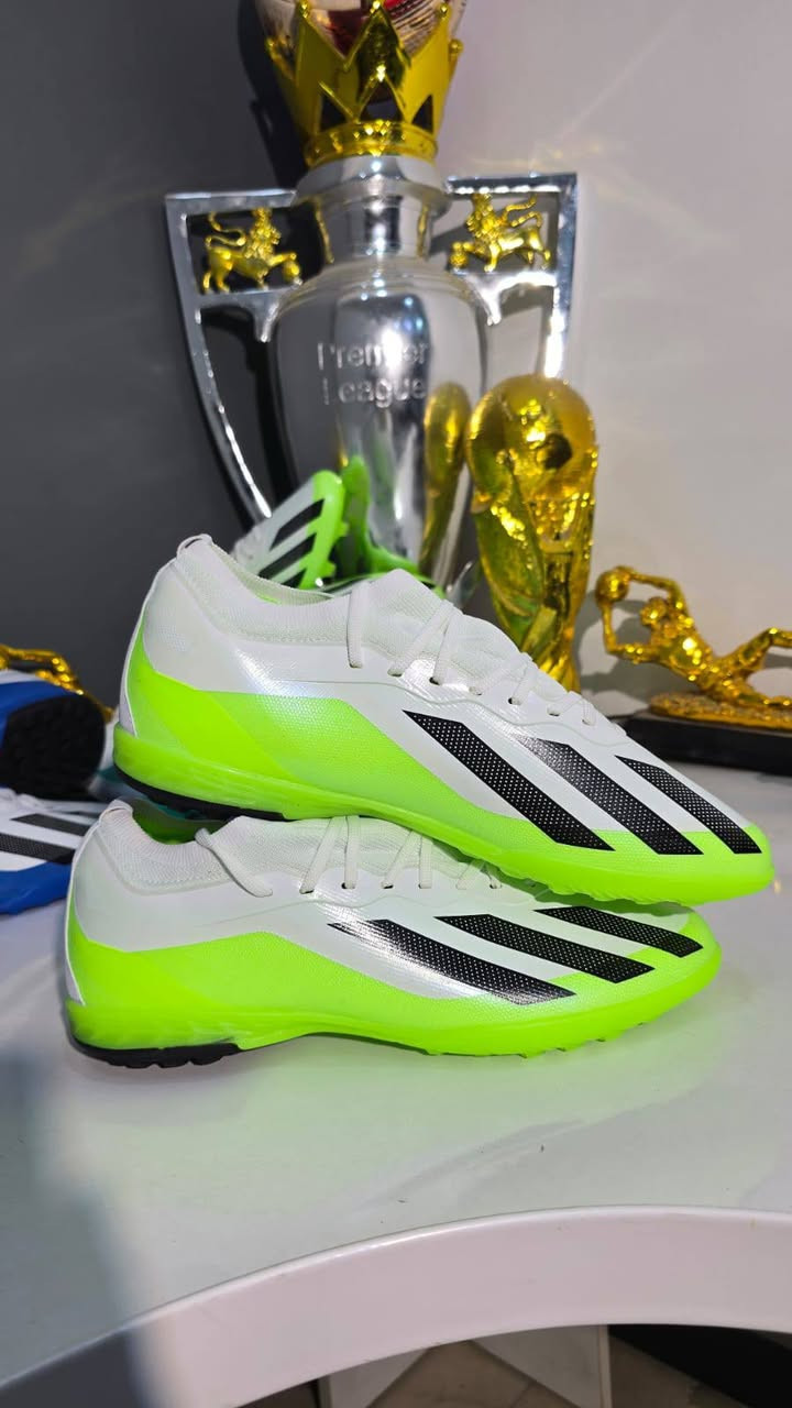 زبائننا الكرام
حذاء اكس المحبب قاعده جلاتين اصلي 
القياسات من 40الى 44
للحجز والاستفسار يرجى مراسلة الصفحة ♥️


**إذا كنت صاحب هذا الإعلان وتريد حذفه لأي سبب، رجاءا أرسل رسالة إلى الدعم الفني**