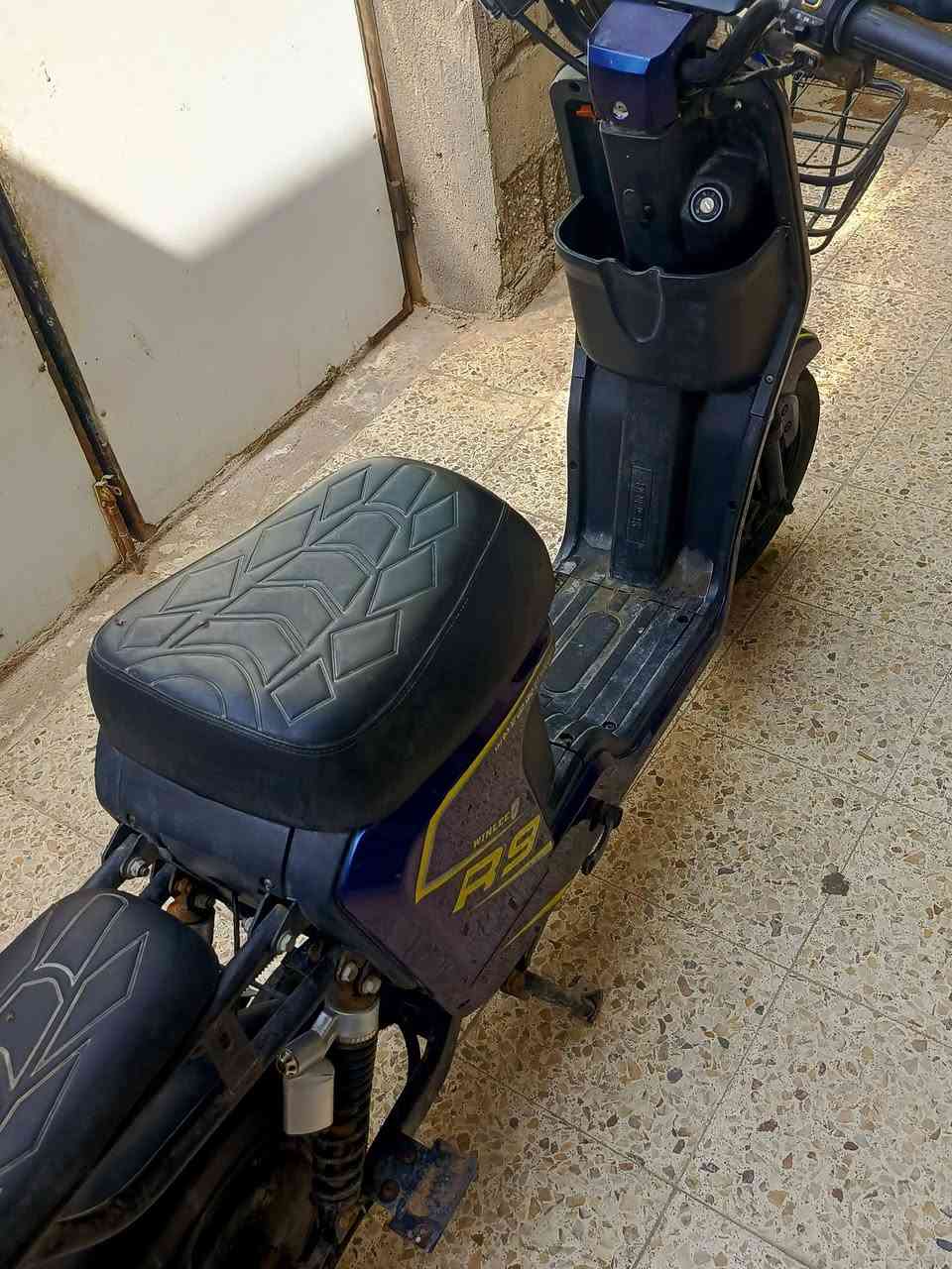 سلام عليكم درجة R9 خمس بطاريات السعر 350 وبيها مجال العنوان شط العرب التنومة رقم الهاتف ***********

