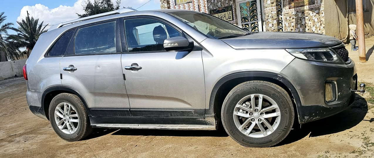 سورنتو 2014 رقم بغداد تحويل مباشر باسمك رقم الشاصي مع السونار مرفق
دواخل سليمه ماشية 134الف
تخم تاير جديد سيارة جاهزة 
بدون نقص تركب وتطلع 
العنوان الديوانية الحمزة الشرقي 
المايشتري لايتصل
للشراء واتساب او اتصال 
***********
