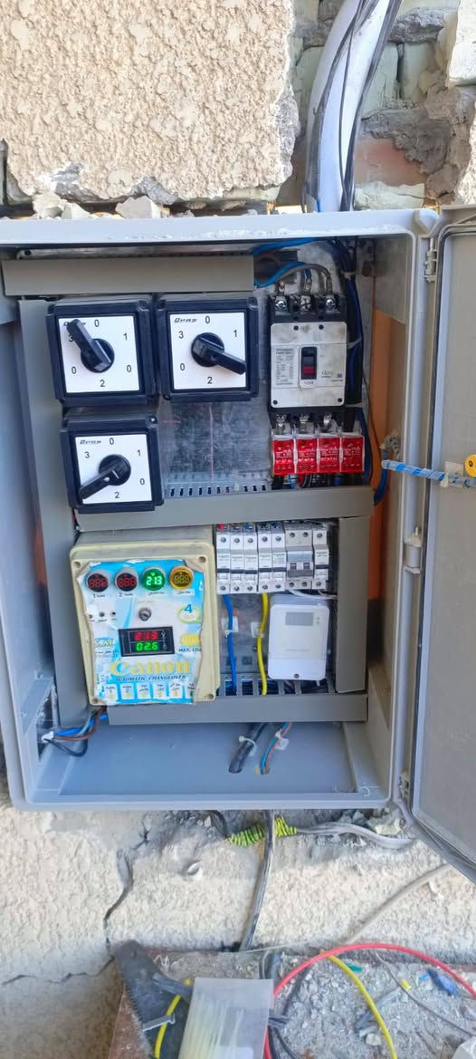 تأسيس كهرباء و عمل بوردات المنازل 
***********
***********
