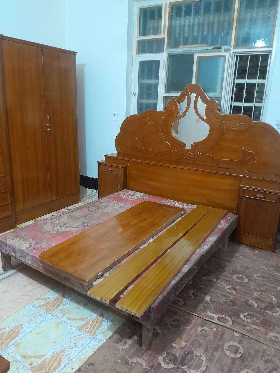 غرفه ام خمسه نجاره اخت الجديده البيع السعر اربعميه وخمسين ألف وبيه مجال الحله ابو غرق حي حسين وتساب او تصال ***********مصطفى النجار
