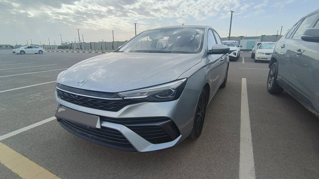 🚘 إم جي 5 بلس LUX موديل 2025 📍 بغداد
للبيع MG 5 Plus فل أوبشن فئة LUX، سيارة نظيفة جداً  وبوكالتها.
✅ موديل 2025
✅ ماشية 9 آلاف كم فقط
✅ محرك 1.5 بنزين
✅ أوتوماتيك
✅ مواصفات خليجي
✅ لون سلفر
✅ جلد 
✅ كلين تايتل
المواصفات: ✔ فتحة سقف
✔ بصمة وتشغيل ذكي
✔ شاشة ولوحة قيادة رقمية
✔ LED أمامي
✔ مثبت سرعة
✔ فرامل إلكترونية (EPB)
✔ Auto Hold (تعليق تلقائي)
✔ كاميرات وحساسات
✔ مكيف ممتاز واقتصادية بالوقود
💰 السعر: 19 مليون قابل للتفاوض ***********
السيارة جاهزة للفحص بأي مكان، وما تحتاج أي مصروف. الله يبارك لصاحب النصيب.

