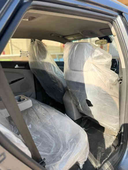 سلام عليكم.         158 وبيه مجال 
هونداي توسان
2021 بيه بنيد مبدل وكفاله لغود وشواصي 
وكفاله كير ومحرك حتى من الفتح والتبخير والتنقيص ولسياره باسمنه تحويل ثاني يوم السياره بنيد مبدل فقط ولجاملغات على البارد ما مبدلات السياره جاهزه من كول النواحي كير والمحرك والصدر والتبريد وتخم تاير ويل كب جديد يعني مابيه نقص وسياره ماشيه 49 الف ورقمه بغداد الجديد ولسياره فول نضافه وحتى الكاعيات مال الشركه بعدهن على الايلون ولسياره بلايلون 
مكانه بغداد الامين الثانيه وسعره ب158 وبيه مجال حك الجيه وما اعتقد تلكون هيجي نضافه ونص فول حتى نضام الفور ويل وهاذه رقمي بي واتساب ***********
