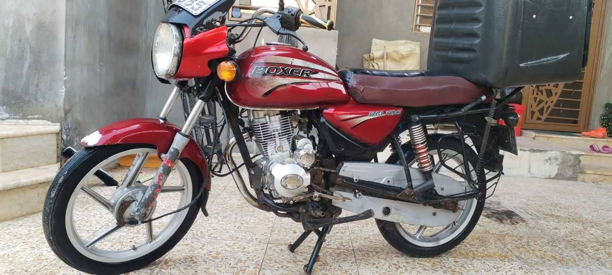 بوكسر 2018 سنويه ورقم بسمي 
محرك ستوته جديد 
نقص كهربائية 
البصرة أبو الخصيب محيله السعر 1.250 قفل

*********** البصرة, العراق
