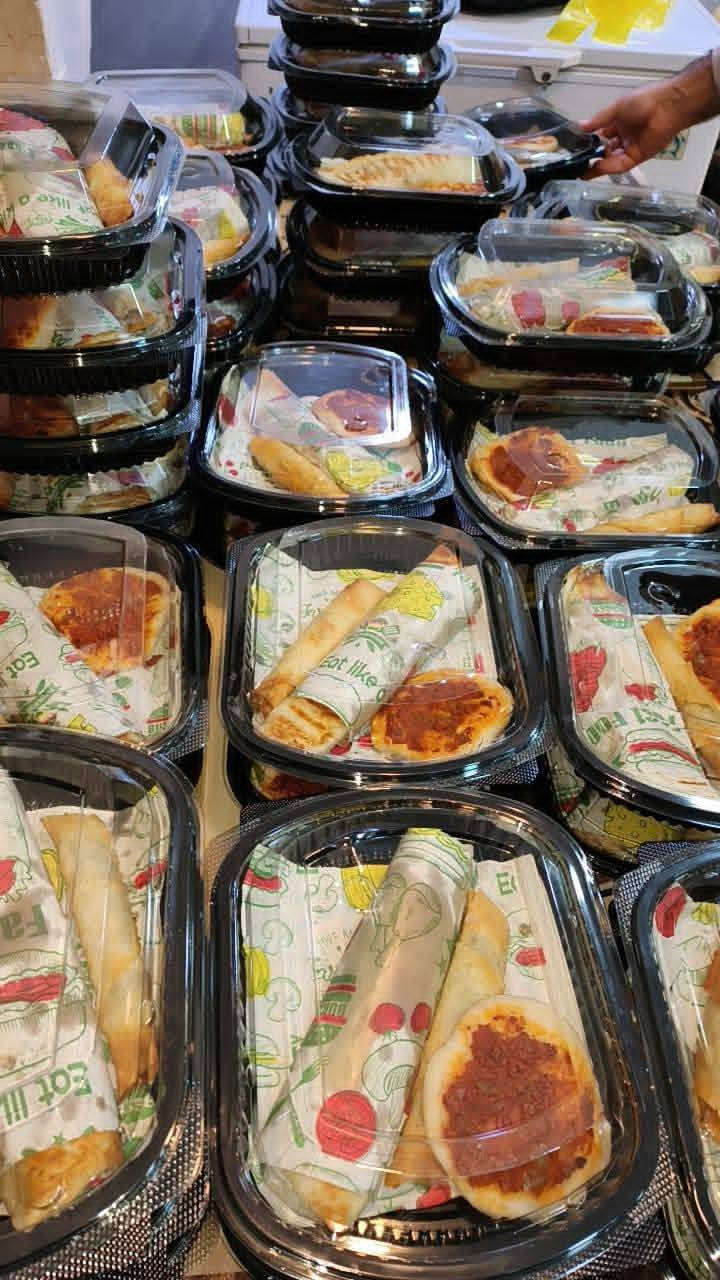 اللهم صل على محمد وال محمد سعر طبق الفين دينار فقط 
يحتوي ع الفه كباب + بوركايه ولحم بعجينه تجهيز جميع مناسبات ***********
