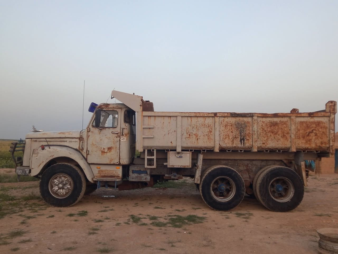 سكانيا للبيع مديل 79 رقم أربيل شرط التحويل 
محرك شرط كير شرط شاصي شرط السعر على الرقم ***********
