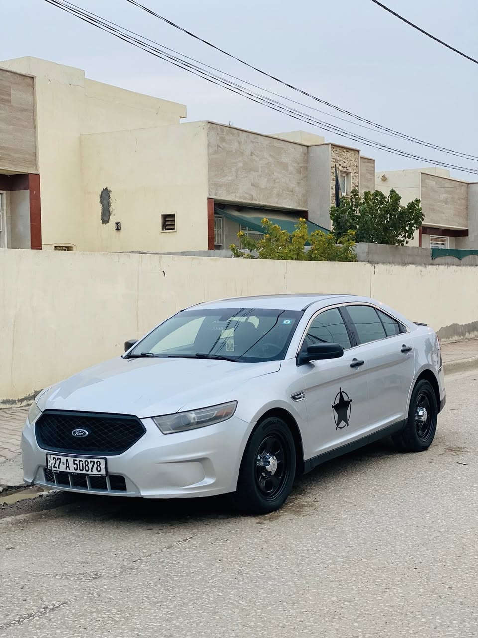 بيع او مراوس حسب القناعه تورس بوليسي مديل 17 رقم ذي قار بسمي تحويل اي محافظه. سياره جاهزه من كلشي كير تعليك تبريد ثلج حداديه جديده مواصفات البوليسي معروفه. وشرط ترايك من البصره الزاخو. حادثها خلفي فقط  موجود بلصور.   مكان السياره بابل 
 السعر  117$.    ***********
