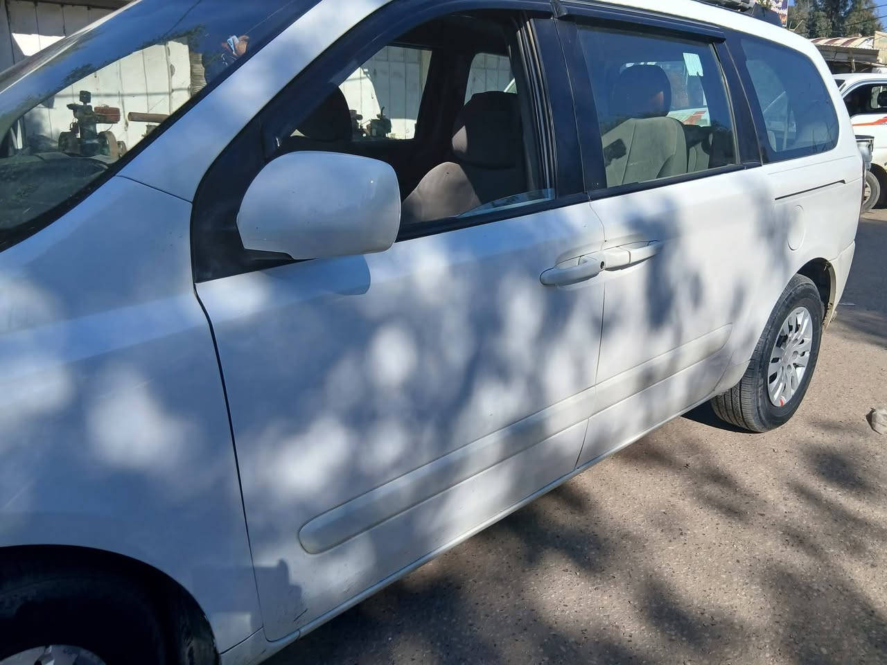 سلام عليكم أصدقائي سيدونه ٢٠٦ سته سلندر٣٠٩٠٠ للبيع او مراوس بسورنتو او سنتافي ٤ سلندر السعر ١٢٠ ورقه مع مجال بصيط السياره كولش نظيفه الشراي يتصل *********** العنوان كربلاء حي الوفاء
