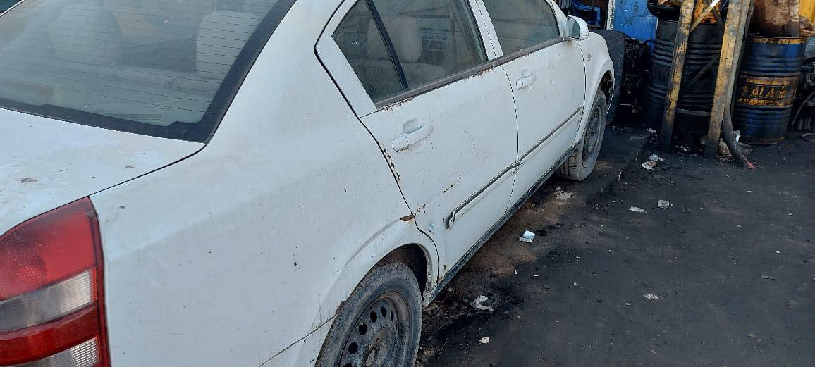 شيري لبيع سيارة 2013 بسمي  رقم بغداد جديد هزة جديده سياره حدادية جديدة  مكفولة من الصبغ والضرر تحويرة كاملة بيكاتشيو بعد كم يوم تكمل تحويرة مالته مكان السيارة بغداد الطالبية السعر 36  بيه مجال الاستفسار ***********
