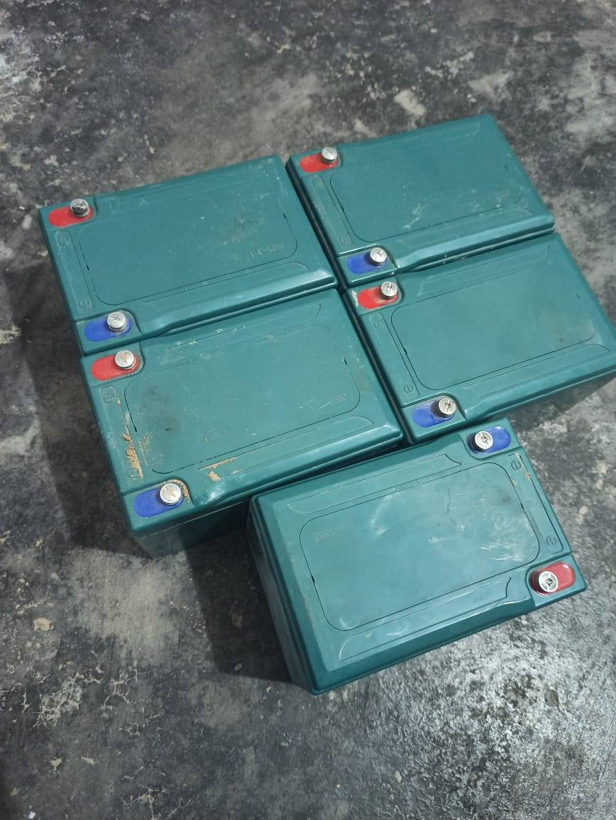 السلام عليكم عندي بطاريات دراجه شحن والبطاريات صارلهن شهر من شتريتهن السعر 80الف وبيهن مجال بصيط هاذ رقم الواتساب ***********
