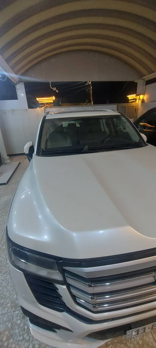 لاندكروز ٢٠٢٣ ساز بغداد
ماشية ٣٩ الف 
بيها ملاحظه جدا بسيطة 
بأسمي
تاهو ٢٠٢١ ls  وكالة المنصور كفاله عامه باسمي ماشية ١٠٥ الف 
للأستفسار / ***********
