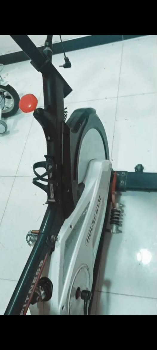اغراض. جدد للبيع كلمن وسعره بيع مستعجل


**إذا كنت صاحب هذا الإعلان وتريد حذفه لأي سبب، رجاءا أرسل رسالة إلى الدعم الفني**