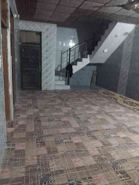 مكتب ولايه علي 

بيت للبيع المساحه 200متر طابو زراعي سند 25مشمول بالتطويب وترقيم بلديه 

أساس وسقف صب كونكريت بنيان بلوك كاشي سيراميك جاهز ماعايز شي 

مبني فيه 3غرف نوم وصاله واستقبال ومطبخ وصحيات داخليه وخارجيه وطارمه ومكشوفه 

العنوان شارع المطار القديم قرب مدارس سيد حاكم 

السعر المطلوب 65 مليون وبيه مجال 

للاستفسار اتصال أو واتس اب 
***********
أبو علي العبدلي
