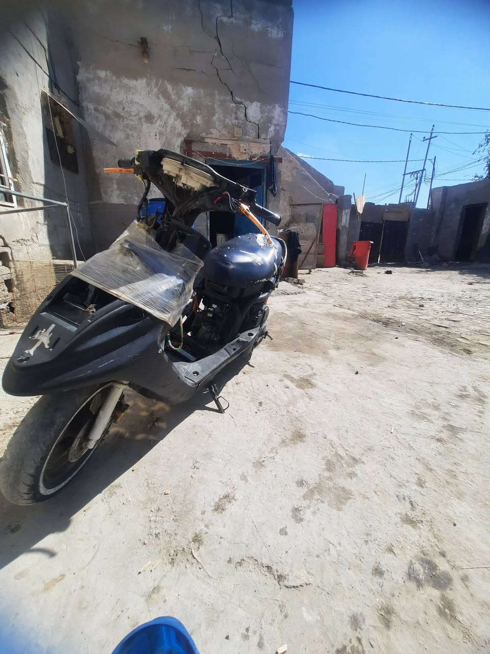 سلام عليكم دراجه ماكس قجمه سلف وهندر كفراته موجودةبيه مكينه تشك شك شعلته حلوه سعره
350 بيه مجال حك الجيه مكاني مدينه للصدر 

***********
