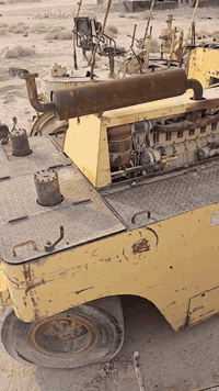 من رخصه الادمن 
السلام عليكم حادلات مطاطيه  للبيع عدد 2 
موديل 1981
محركات جدد  بس متروكات بعدهن بصبغ الشركه 
مكان الرمادي  
للاستفسار اكثر الاتصال على الرقم 
***********
