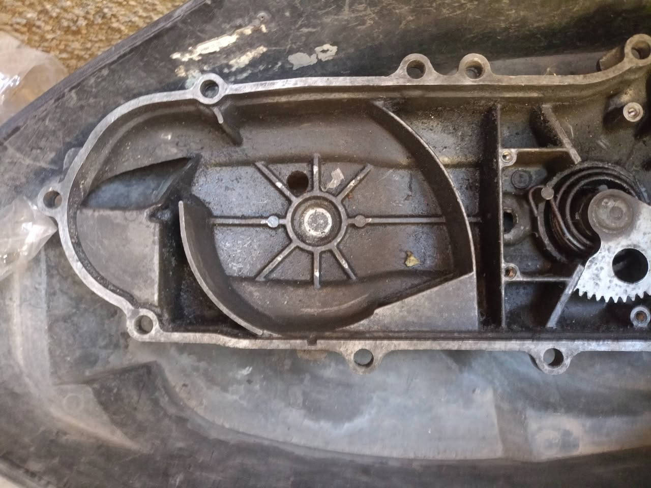 سلام عليكم دراجه سكنس نثيه شغاله سلف و شغاله هندر بس بقه طلقه الهندر شلعه ومعدل اكلچات رياضيه مكينه رياضيه مكينه مفتوحه شباب الدراجه متروكه ابيع اكوم حديد السعر 175 وبيه مجال الطيبين الرقم ***********
