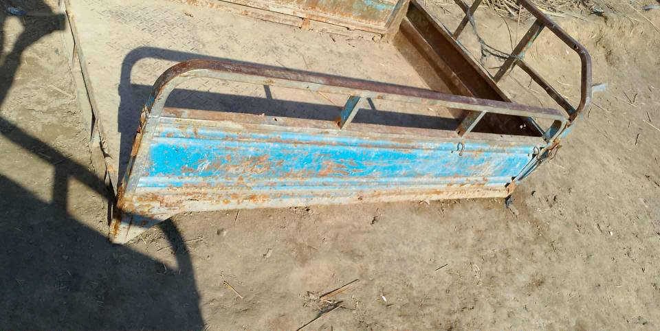 سلام عليكم بدي للبيع بدون باب السعر 50قفل بدون مداهر الشراي ينتصل 0789 291 3013
