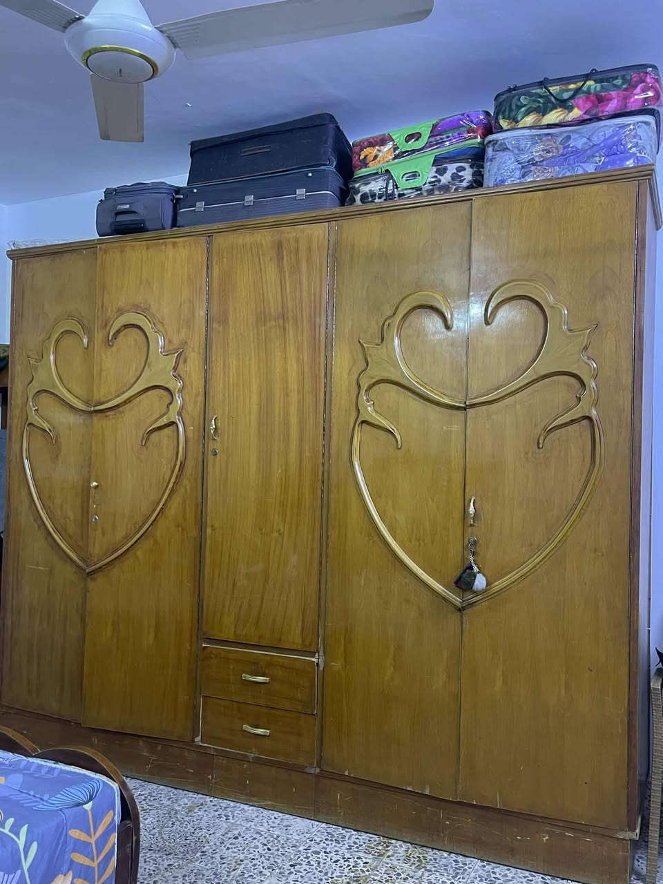 غرفة صاج تكمة تفصال نضيفة بدون ضرر  السعر ٤٠٠ وبيها مجال


**إذا كنت صاحب هذا الإعلان وتريد حذفه لأي سبب، رجاءا أرسل رسالة إلى الدعم الفني**