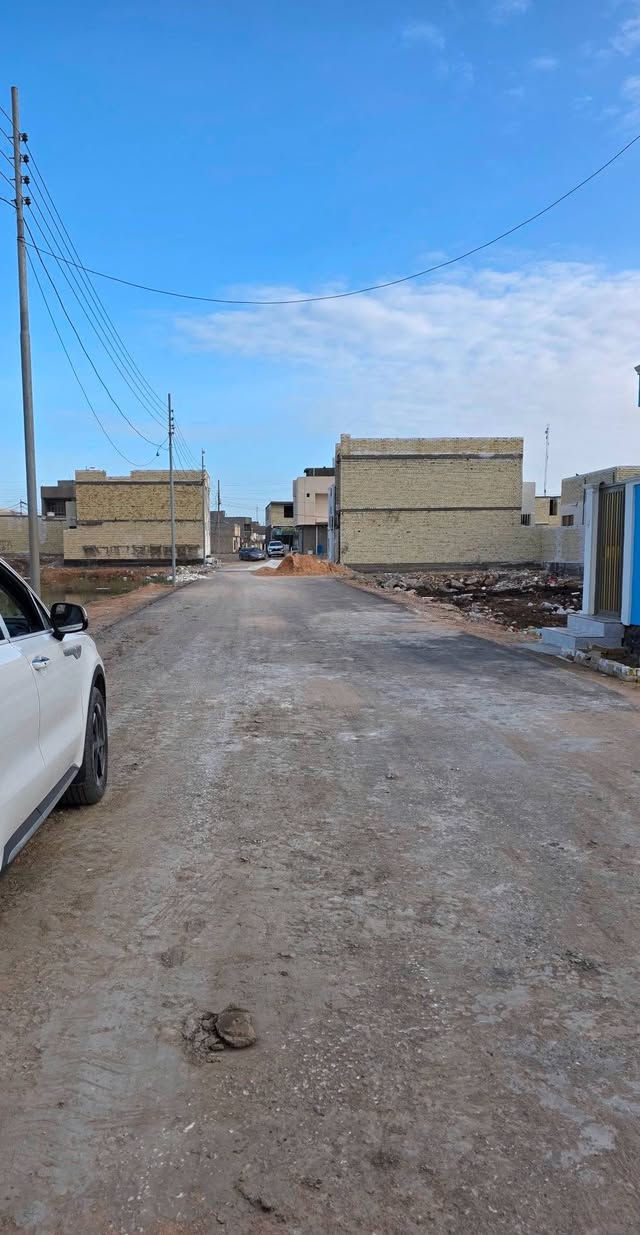 دار مساحه 50متر للبيع البنا طابوك جمهوري سعر جدا مناسب وبالعافيه ع اليشتري شوارع 10متر كافه الخدمات  يصلح دار سكن او حسينيه لزوار الموقع مالته خلف جامعه كربلاء مقابيل مدينه الزائرين طريق حله كربلاء يبعد عن الامام 4 كيلو 10 دقايق بسياره  الاستفسار اكثر ***********
***********
