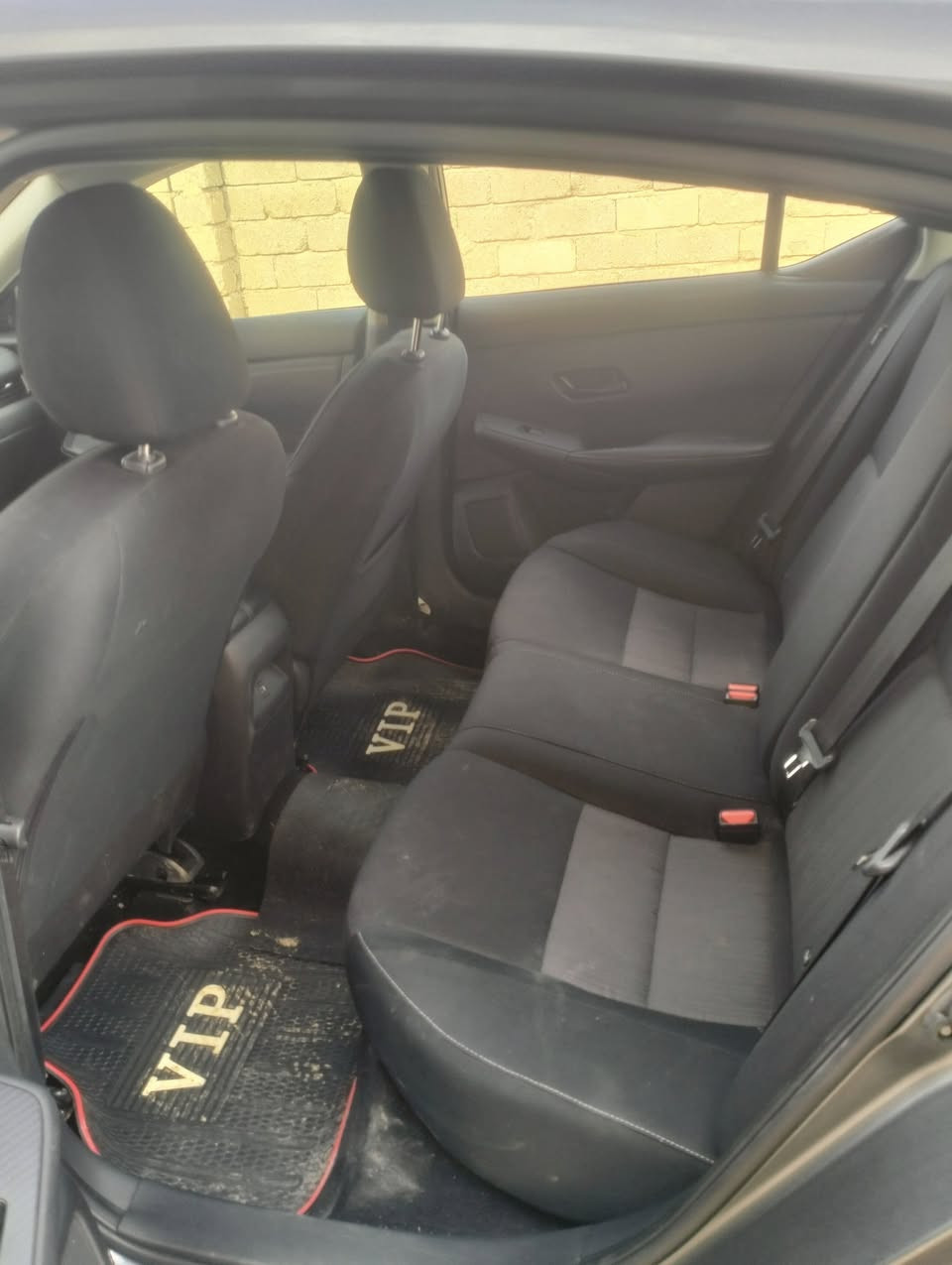 السلام عليكم سيارة نيسان سنترا SVموديل2024 للبيع بجم كبس الضرر جاملغ وباب السائق بدون دواخل بدون ارباك بس البردة جهة السائق
السعر144او بي مجال للاتصال ***********
***********
