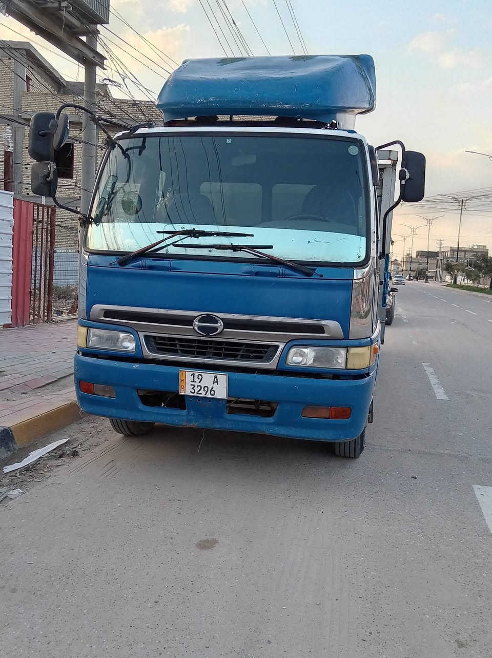 سلام عليكم البيع ابو شفه ٢٠٠٢ اصل ٦وربع بلاد مكينه ٨٠ محسن ***********، ***********
