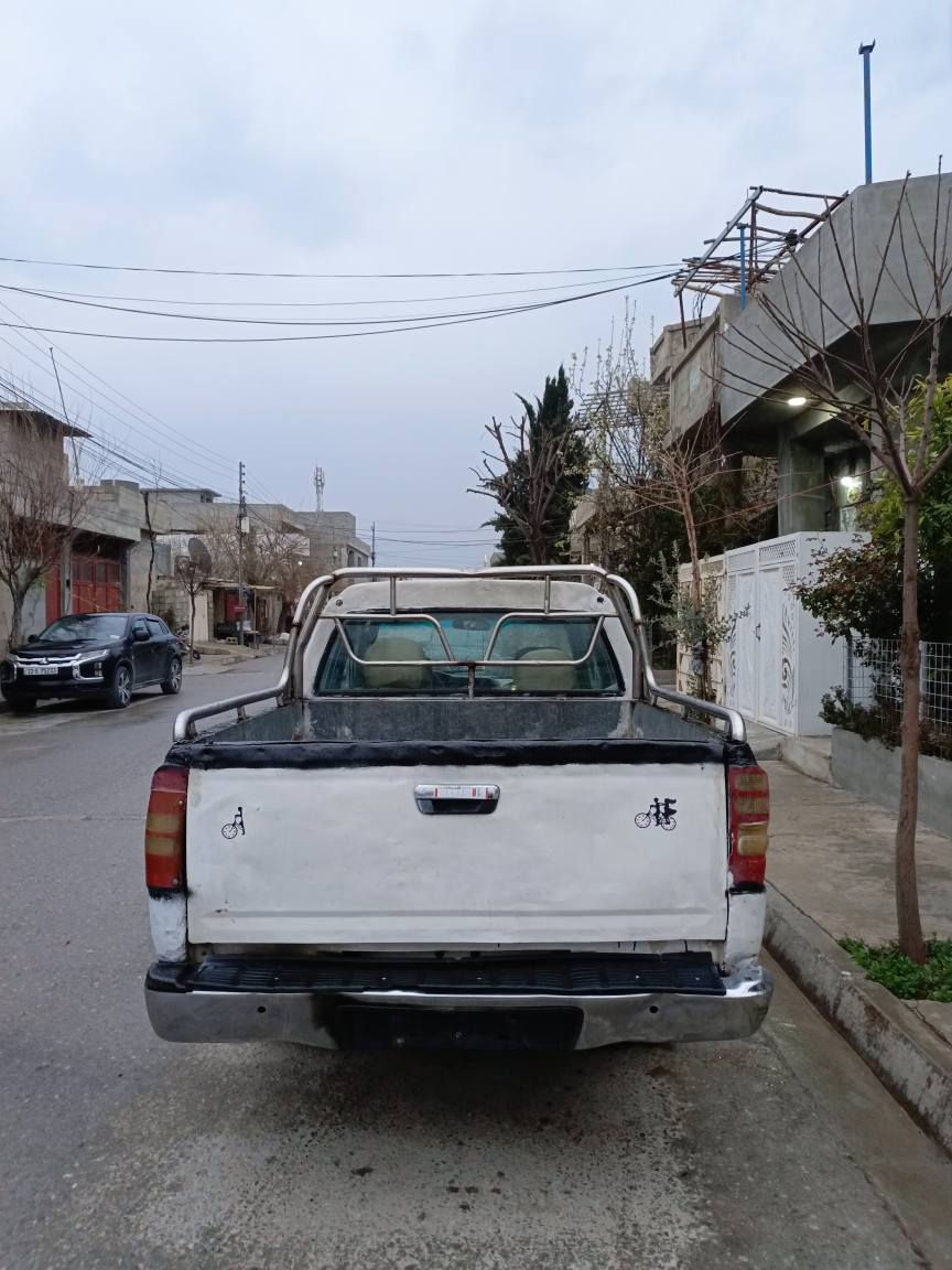 سۆپەر دێر ٢٠٠٦ بیلاد کاربێتە گێر مەکینە بەشەرتی سەد فیتەر *********** وەرگەڕاو بڕاوە موس دەحم لێدراوی بەشەرت شانسی و ئەکسلی بەشەرت چوار ویل و تایەی نوێ جام کارەباو سوکان پاوەر زۆر توندوو تۆڵە خایسی نیە زۆر بەکێشەو بەنزینی  کەم دەوێت ماڵی ئەم دەشت و دەروو بەهارەیە  ناوبۆدی تێدایە کامل کارەبای بەشەرتە مەسرەفی نیەو زۆر زۆر مەزبوە سعری قفڵ ١٤ گەڵ 
ڕ *********** ڤایبەر واتسئاپ لەسەر کۆڕەکە *********** رانية, السليمانية
