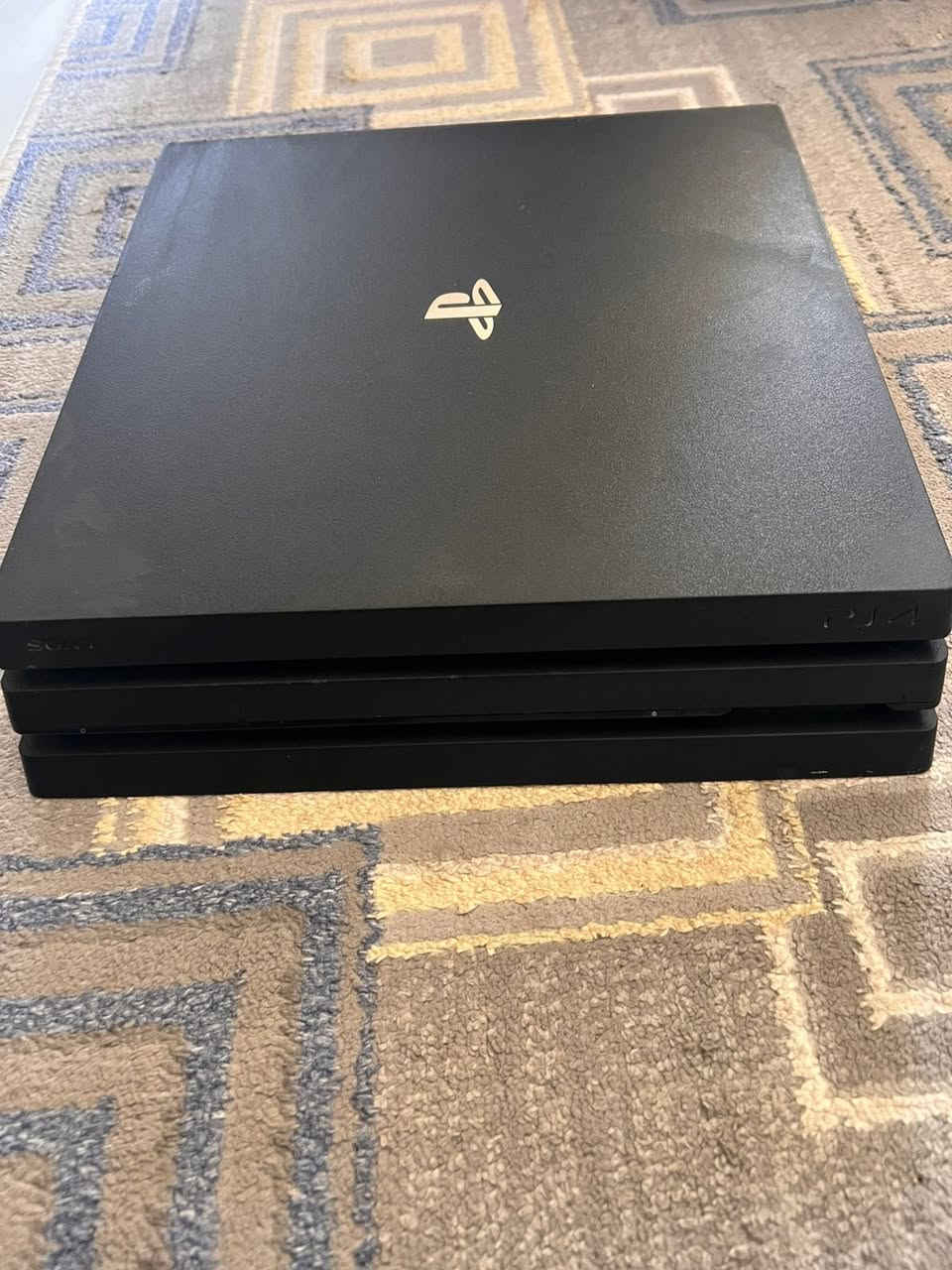 السلام عليكم
بلي 4 PRO للبيع 
التفاصيل والسعر الاتصال على الرقم الاول مال الاتصال ***********
رقم الثاني مال وتساب /***********
