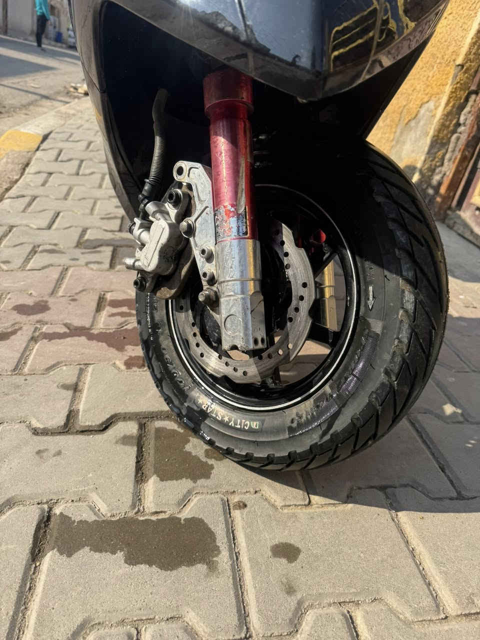 سلام عليكم
جيتي ار كفاله عامه ملحه تخبل مكينه متنسمع صوت

مزود صدر Dy

كلجات رياضي اصلي 

قبق فلاوين Dy 

دبلاتDy

تعلاكه اصلي

قبق فلاوين Dy

صالنصه أستيل أصلي ام الختم صوته يخبل 

دراجه كهربائيات كله شغاله 

أورق كامله 

السعر :850

مكان: للحسينية 

رقم: ***********
