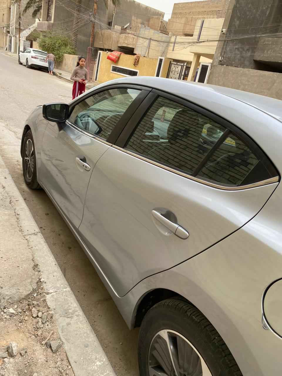 مازدا زوم 3 /2018 رقم الشاصي بالمنشور صدر جديد  مكاني بغداد الشعب السعر 100وبيها مجال بسيط *********** بغداد, العراق
