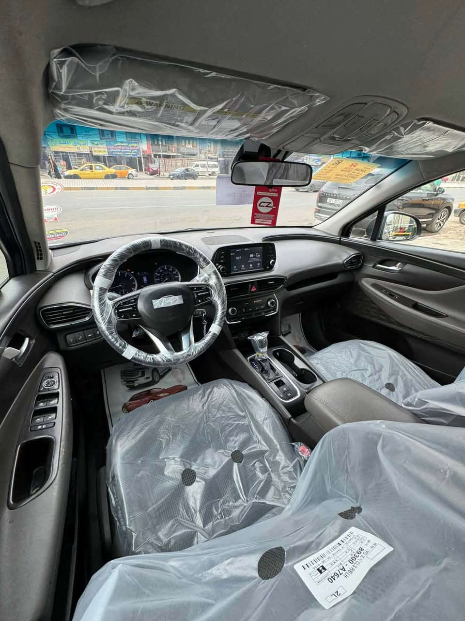 السلام عليكم
سنتافيه موديل 19 بغداد نكليزي تحويل شرط 
 
حادثها جاملغ وبنيد بدون دواخل  فقط
مكينه وكير وتبريد وحداديه لوك.   

مواصفات 
شاشه كامره
تحكم ستيرن جيهتين
مانع نزلاغ 
ثلاث انضمه قياده 
نضمام ايكو 
ويل كب كروم 
اربعه سلندر. 5راكب.  

مراوس يرهم.  مكاني بغداد. 

السعر انتصال وتدلل

***********
