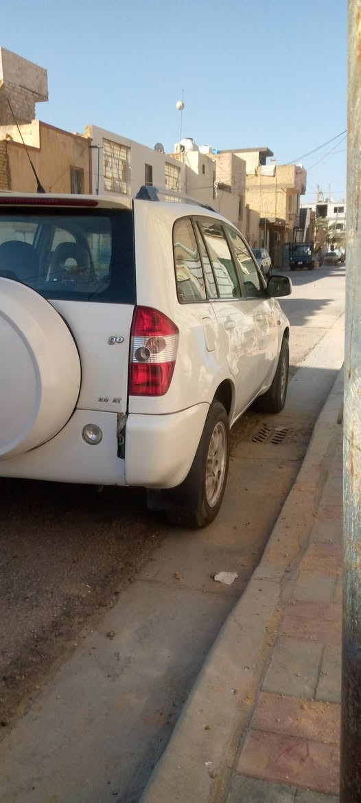 سلام عليكم للبيع شيري تيكو 2012 بغداد نكليزي مكينه 2000 كير ميكانيكي المرغوب سياره جاهزه بيه صبغ شويه قبق الجنطه وربع باب الصدر سعر السياره 57 ورقه مكان السياره كربلاء رقم الهاتف ***********  ***********  رقم الاثير بي وات ساب
